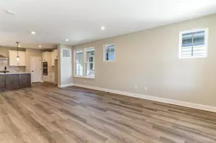 346 Beale Ln, Turtle Creek Township, OH 45036 - Photo 9