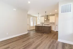 346 Beale Ln, Turtle Creek Township, OH 45036 - Photo 11