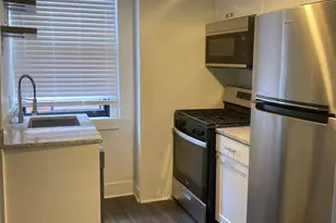 1646 Vine St, Cincinnati, OH 45202 - Photo 5