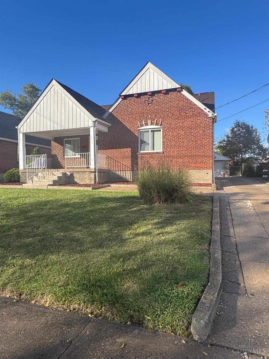 3538 Werk Rd, Cincinnati, OH 45248 - MLS 1859450 - Coldwell Banker