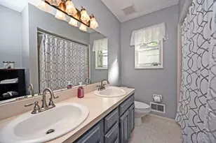 1025 Eastgate Dr, Springfield Township, OH 45231 - Photo 17