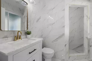 17 Thill St, Cincinnati, OH 45219 - Photo 33