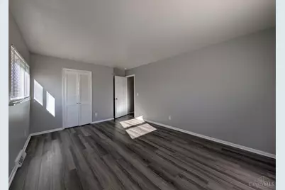 3427 Bighorn Court, Cincinnati, OH 45211 - Photo 11