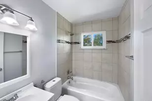 11825 Cedarcreek Dr, Springfield Township, OH 45240 - Photo 7