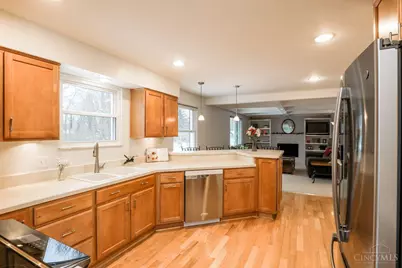 8069 Ashgrove Drive, Anderson Township, OH 45244 - Photo 7