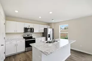 4980 Lakeview Dr, Hamilton Township, OH 45152 - Photo 9