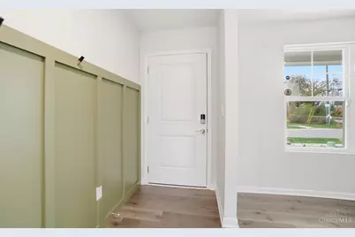 4980 Lakeview Drive, Hamilton Township, OH 45152 - Photo 3