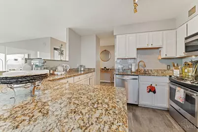 810 Matson Place #1406, Cincinnati, OH 45204 - Photo 13