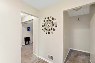 10591 Wellingwood Ct, Springfield Township, OH 45240 - Photo 5