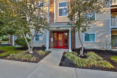 710 Carrington Place #104, Loveland, OH 45140 - Photo 3