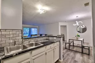 710 Carrington Pl, Loveland, OH 45140 - Photo 11