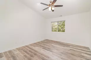 210 Carrington Pl, Loveland, OH 45140 - Photo 17