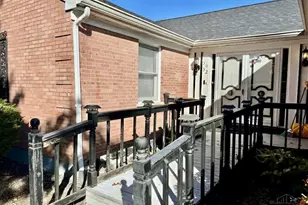 3632 Crestnoll Ln, Green Township, OH 45211 - Photo 3