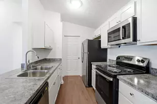 220 Carrington Ln, Loveland, OH 45140 - Photo 13