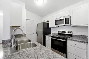 220 Carrington Ln, Loveland, OH 45140 - Photo 15