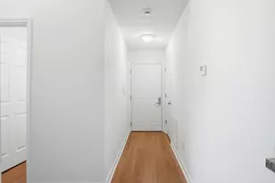 220 Carrington Ln, Loveland, OH 45140 - Photo 3