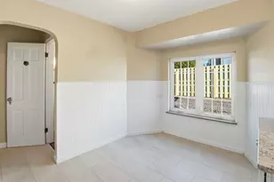 2728 Ridgewood Ave, Columbia Township, OH 45213 - Photo 13