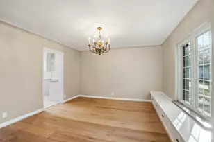 2728 Ridgewood Ave, Columbia Township, OH 45213 - Photo 7