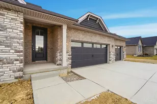 5870 Shetland Ct, Liberty Township, OH 45011 - Photo 5