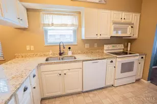 767 Sundance Dr, Delhi Township, OH 45233 - Photo 7