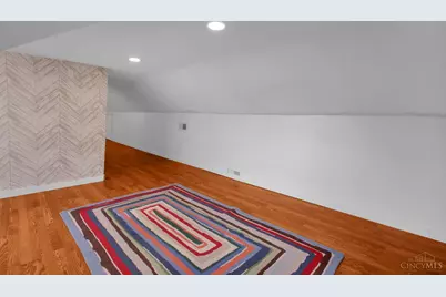 1054 Grayview Court, Cincinnati, OH 45224 - Photo 23