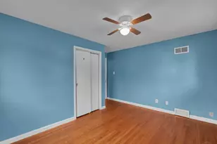 1054 Grayview Ct, Cincinnati, OH 45224 - Photo 17