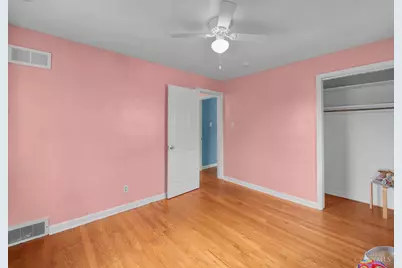 1054 Grayview Court, Cincinnati, OH 45224 - Photo 19