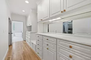 1430 Riverside Dr, Cincinnati, OH 45202 - Photo 29