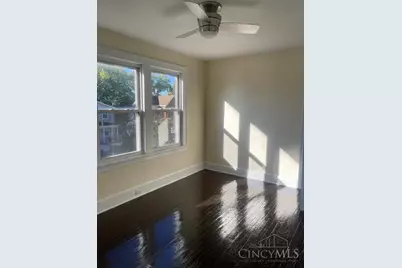 120 W Seventy Second Street, Cincinnati, OH 45216 - Photo 9