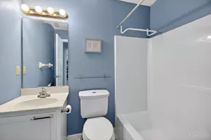 5440 Asbury Lake Dr, Green Township, OH 45247 - Photo 21