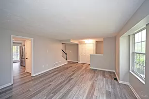 906 Woodlyn Dr N, Anderson Township, OH 45230 - Photo 9