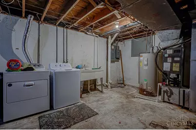 672 Glenway Drive, Hamilton, OH 45013 - Photo 25