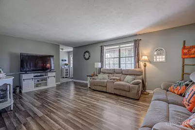 672 Glenway Drive, Hamilton, OH 45013 - Photo 5