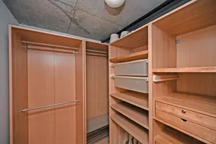 353 W 4th St, Cincinnati, OH 45202 - Photo 37