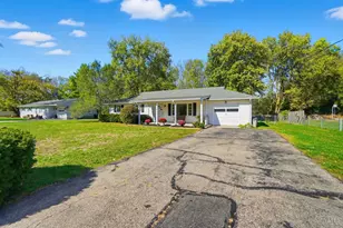 6496 Lorraine Dr, Madison Township, OH 45042 - Photo 3