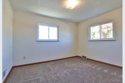 82 Brookwood Avenue #D16, Hamilton, OH 45013 - Photo 17