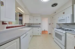 5900 Donjoy Dr, Blue Ash, OH 45242 - Photo 5