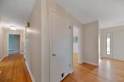 5900 Donjoy Drive, Blue Ash, OH 45242 - Photo 7