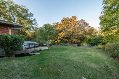 5900 Donjoy Drive, Blue Ash, OH 45242 - Photo 23