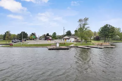 219 Schlitz Dr, Perry Township, OH 45118 - Photo 17