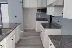 2459 Streamside Dr, Batavia Township, OH 45103 - Photo 7