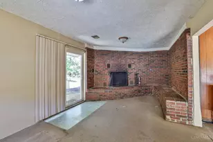 182 Mayview Forest Dr, Woodlawn, OH 45215 - Photo 7