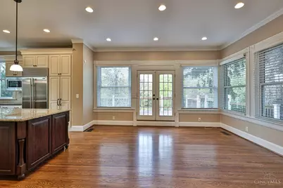 269 Compton Road, Wyoming, OH 45215 - Photo 9