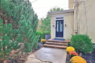 269 Compton Rd, Wyoming, OH 45215 - Photo 3