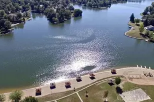 980 Krupp Dr, Perry Township, OH 45118 - Photo 1