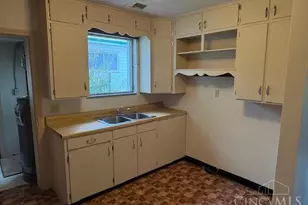 285 S Howard St, Sabina, OH 45169 - Photo 3