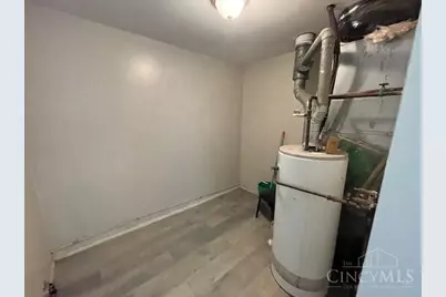 10908 Tangleberry Court, Springfield Township, OH 45240 - Photo 9