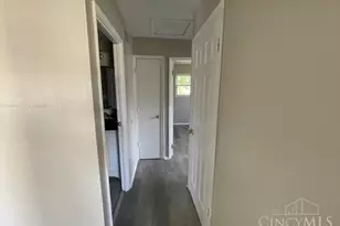 10908 Tangleberry Ct, Springfield Township, OH 45240 - Photo 7