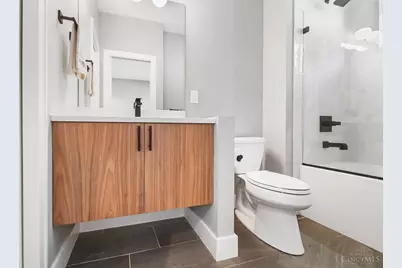 2939 Walworth Avenue, Cincinnati, OH 45226 - Photo 81