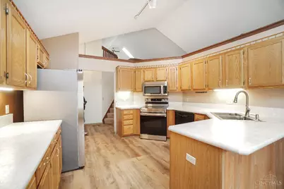 945 Loveland Miamiville Road, Miami Township, OH 45140 - Photo 11